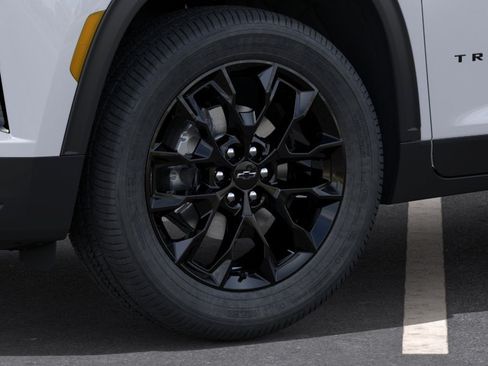 New 2026 Chevrolet Traverse LT w/ Midnight/Sport Edition FWD image 9