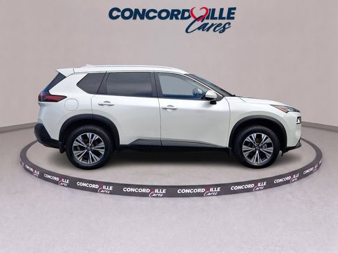 Certified 2023 Nissan Rogue SV w/ SV Premium B Package AWD/4WD image 8