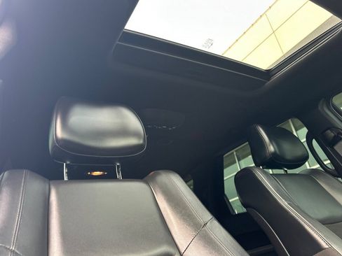 Used 2020 Dodge Durango R/T w/ Blacktop Package AWD/4WD image 17