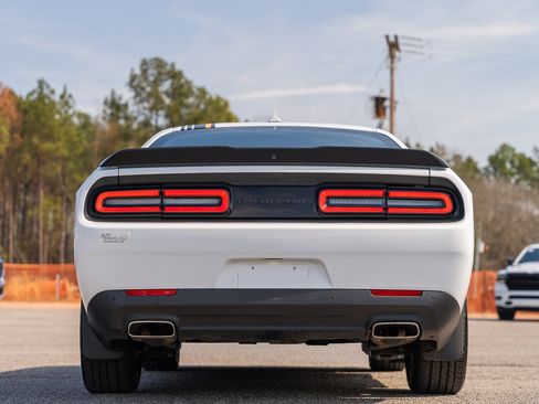 Used 2022 Dodge Challenger GT w/ Plus Package image 10