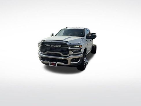 New 2026 RAM 3500 Tradesman w/ Chrome Appearance Group image 31