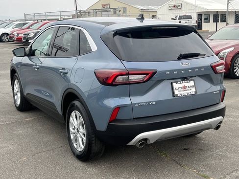 Used 2024 Ford Escape Active AWD/4WD image 3