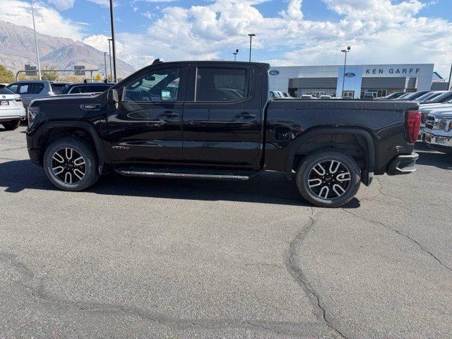 Used 2023 GMC Sierra 1500 AT4 w/ AT4 Premium Package AWD/4WD image 12