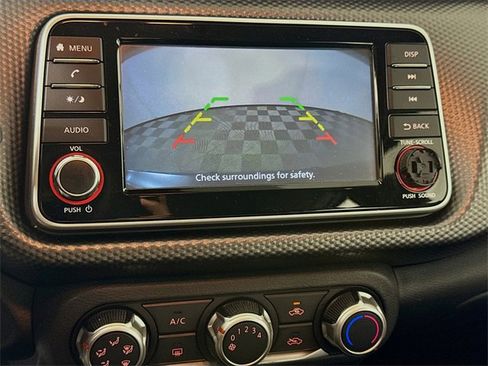 Used 2020 Nissan Kicks S image 22