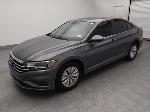 Used 2019 Volkswagen Jetta S FWD image 2