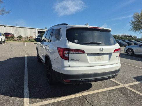 Certified 2022 Honda Pilot Special Edition image 5