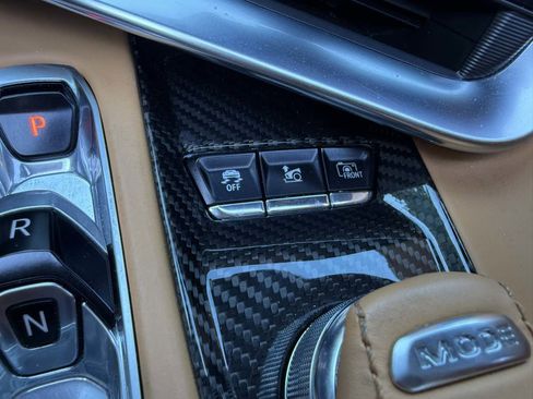 Used 2022 Chevrolet Corvette Stingray Premium Cpe w/ Z51 Performance Package RWD image 17