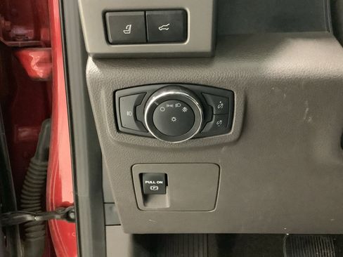 Used 2020 Ford Expedition XLT w/ Equipment Group 202A RWD image 15