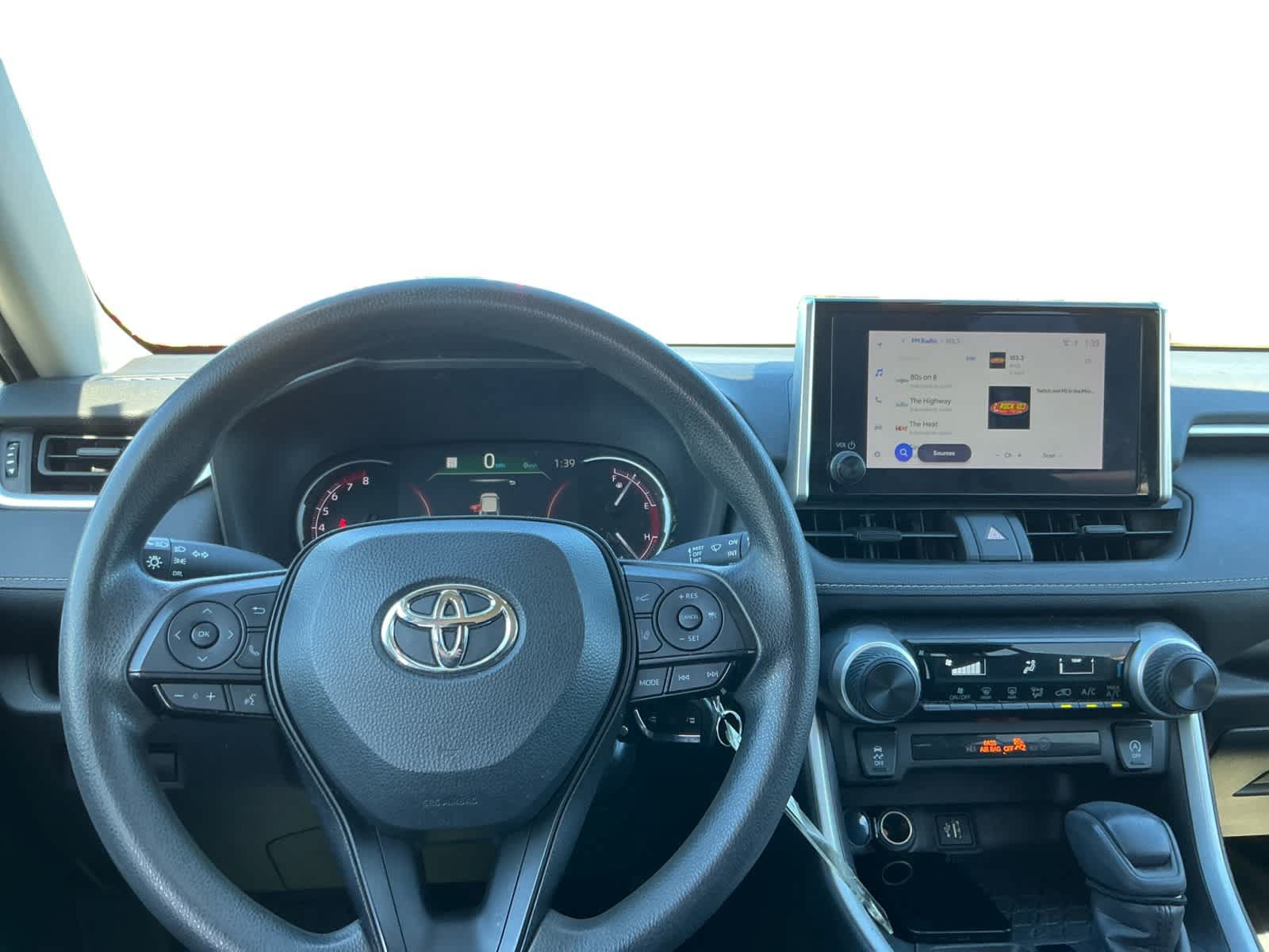 Used 2024 Toyota RAV4 LE AWD/4WD image 10