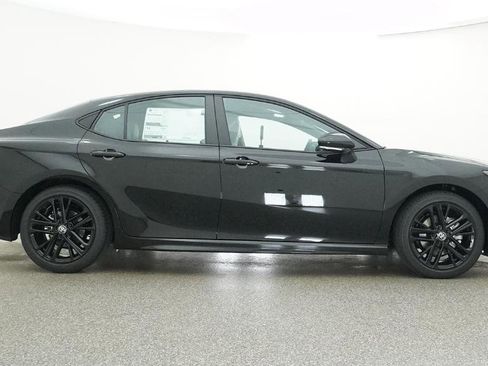 New 2026 Toyota Camry SE FWD image 30