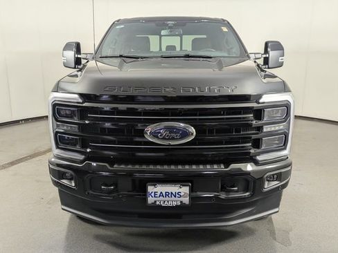 Used 2026 Ford F250 Platinum AWD/4WD image 3