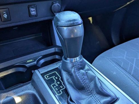 Used 2016 Toyota Tacoma TRD Sport w/ Towing Package image 11