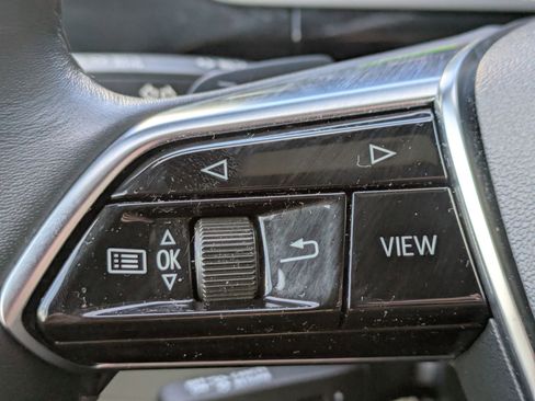 Used 2024 Audi Q8 e-tron Premium Plus w/ Premium Plus Package image 13