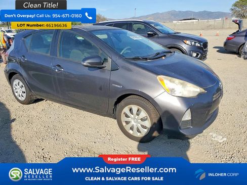 Used 2013 Toyota Prius C Two image 5