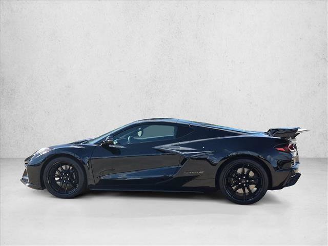 Used 2027 Chevrolet Corvette Grand Sport w/ Z52 Sport Performance Package RWD image 5
