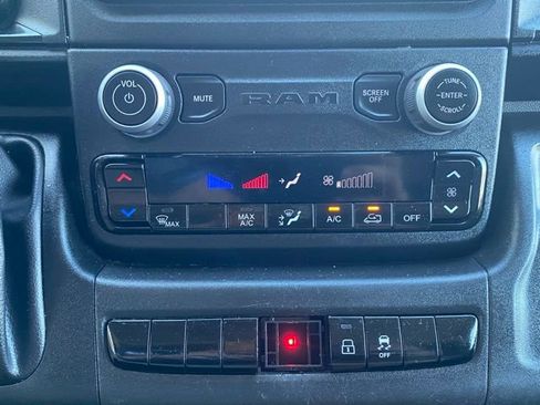 Used 2023 RAM ProMaster 2500 image 23