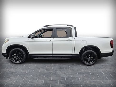 Used 2021 Honda Ridgeline Black Edition image 4