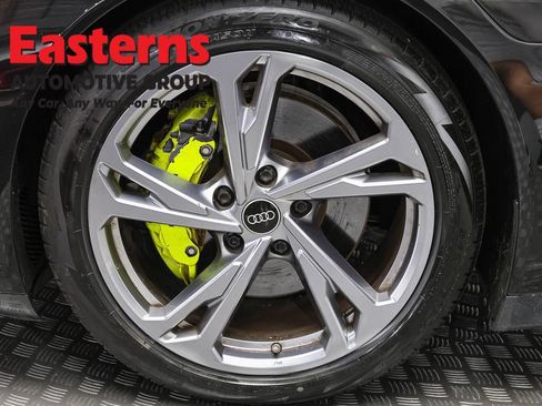 Used 2022 Audi e-tron GT Premium Plus AWD/4WD image 32