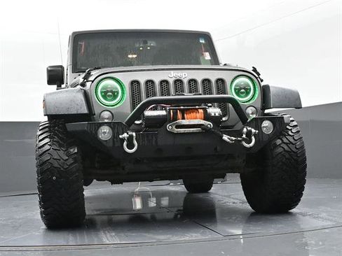 Used 2018 Jeep Wrangler Sport AWD/4WD image 28