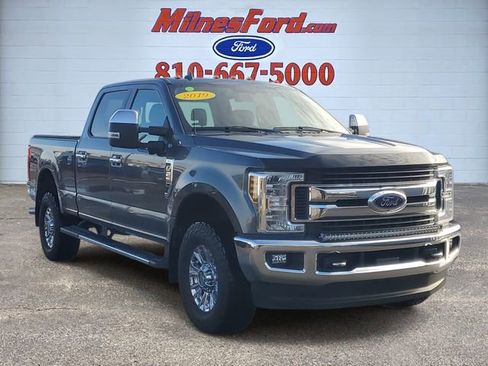 Certified 2019 Ford F250 XLT w/ XLT Premium Package image 2