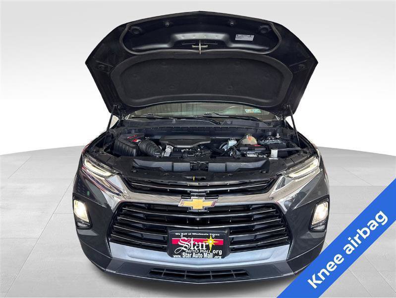 Used 2019 Chevrolet Blazer Premier w/ Sun and Wheels Package AWD/4WD image 11