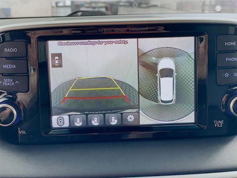 Used 2020 Hyundai Tucson Limited FWD image 17