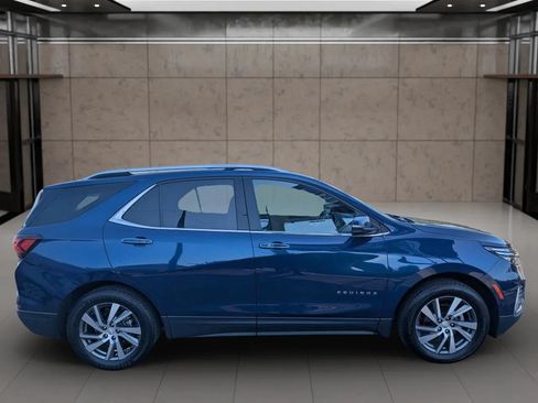 Used 2022 Chevrolet Equinox Premier AWD/4WD image 6