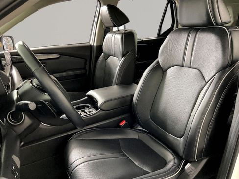 Used 2025 Honda Pilot Elite image 20