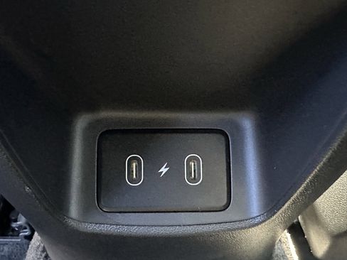 Used 2025 Hyundai Elantra Sport image 21