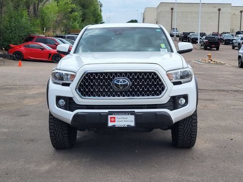 Used 2018 Toyota Tacoma TRD Off-Road AWD/4WD image 8