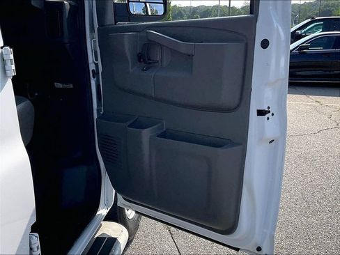Used 2025 GMC Savana 2500 w/ Driver Convenience Package RWD image 12