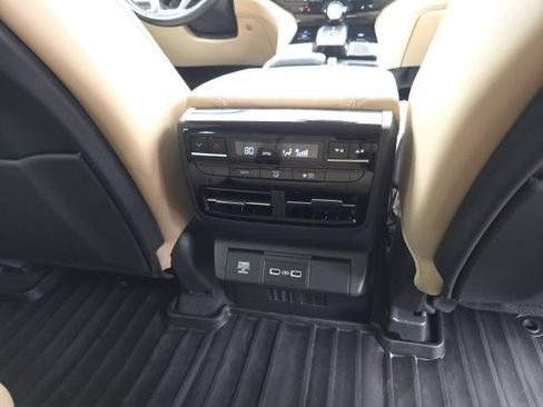Used 2023 Acura MDX SH-AWD w/ Technology Package image 15