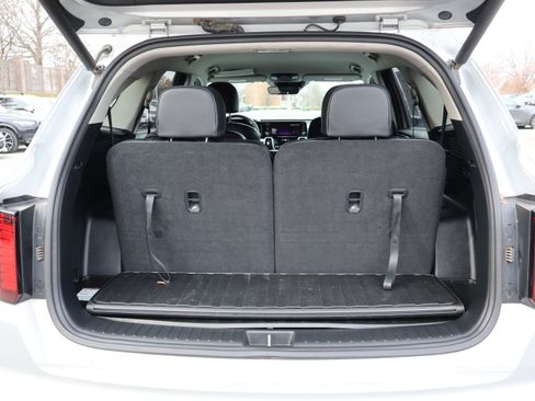 Used 2023 Kia Sorento EX image 21