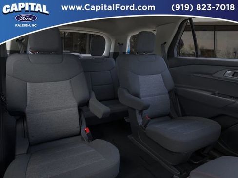 New 2026 Ford Explorer Active RWD image 11
