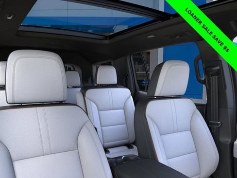 New 2026 Chevrolet Traverse High Country image 24
