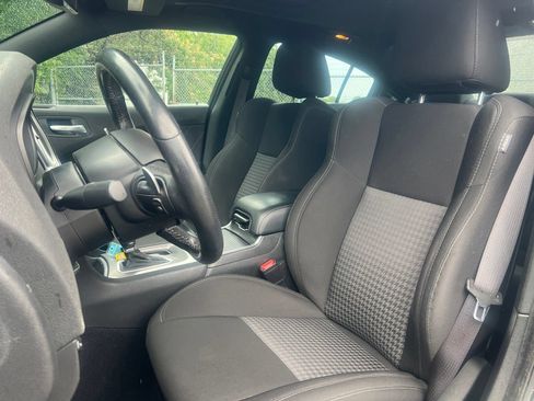 Used 2022 Dodge Charger R/T RWD image 17