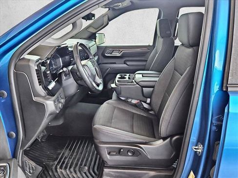 Used 2023 Chevrolet Silverado 1500 RST AWD/4WD image 15