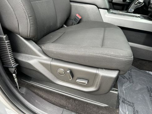 Used 2018 Ford F150 XLT w/ Equipment Group 302A Luxury AWD/4WD image 41
