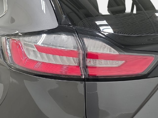 Used 2022 Ford Edge SEL AWD/4WD image 31