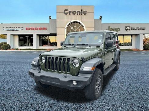 Used 2024 Jeep Wrangler Unlimited Sport AWD/4WD image 7