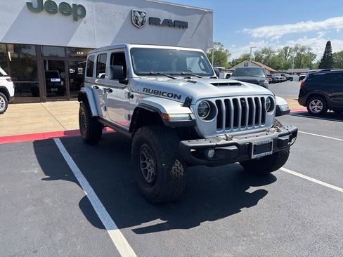 Used 2022 Jeep Wrangler Unlimited Rubicon w/ Xtreme Recon 35" Tire Package AWD/4WD image 2