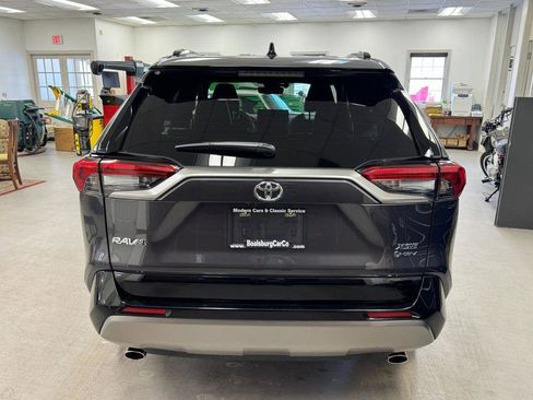Used 2025 Toyota RAV4 XSE w/ Weather Package image 27