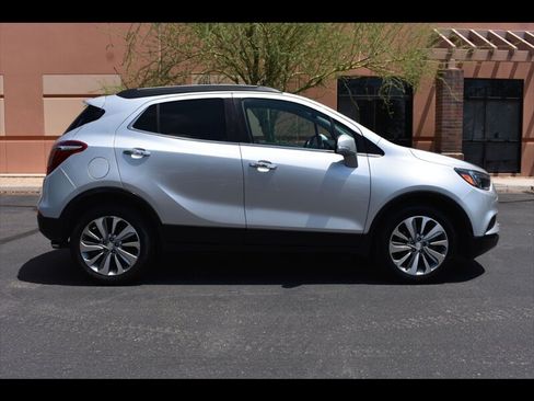 Used 2017 Buick Encore Preferred FWD image 1