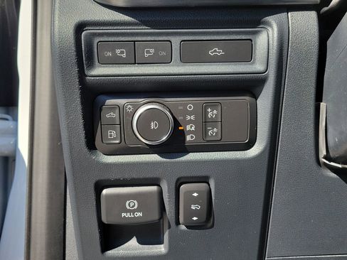 Used 2021 Ford F150 Lariat w/ Equipment Group 502A High image 23