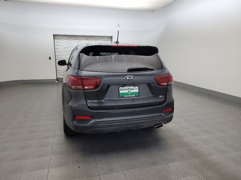 Used 2020 Kia Sorento LX FWD image 6