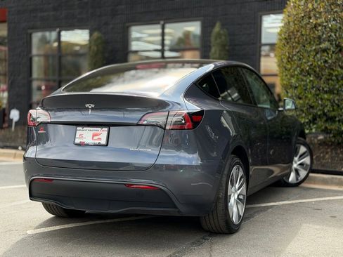 Used 2023 Tesla Model Y Long Range image 12