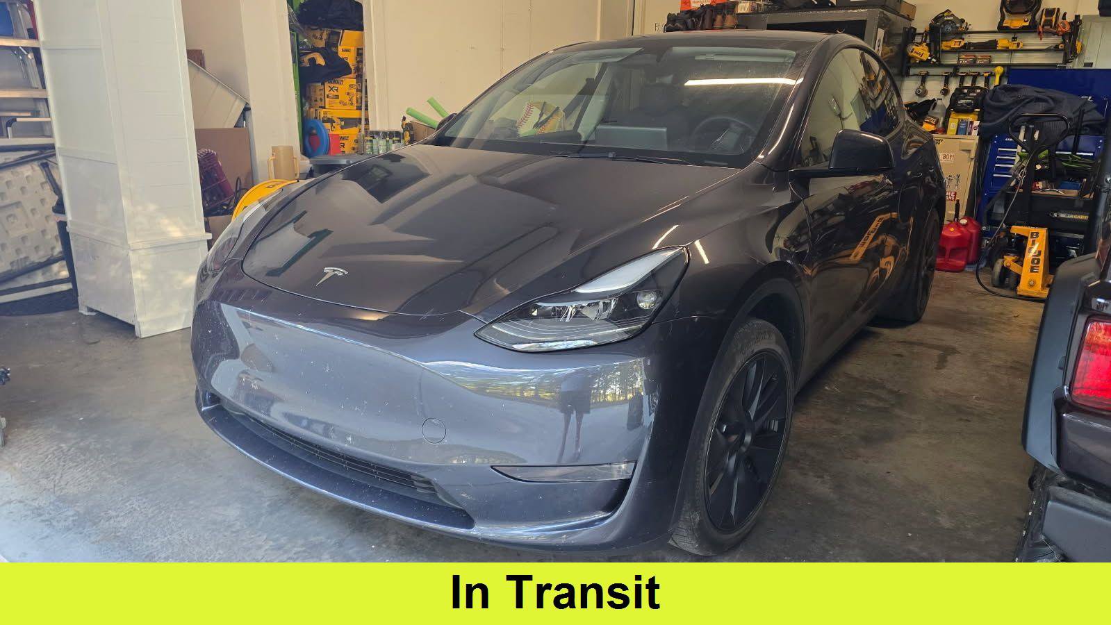 Used 2024 Tesla Model Y Long Range AWD/4WD image 1