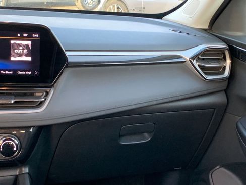 Used 2025 Chevrolet TrailBlazer LT w/ Driver Confidence Package image 33