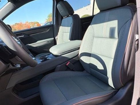 New 2026 GMC Acadia AT4 w/ Super Cruise Package image 13