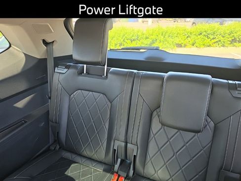 Certified 2024 Volkswagen Atlas SEL Premium R-Line AWD/4WD image 12